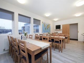 KEF Guesthouse by Keflavík airport - 2