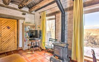 Casita Vacation Rental Near Taos with Patio! - El Prado - 6