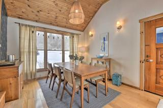 Upscale Montgomery Cabin, Near Jay Peak Resort! - 4