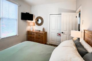 Cottage Retreat - 1