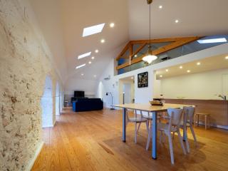 Apartamentos Premium Familiares - Loft Guesthouse BeMyGuest Viseu - Viseu - 0