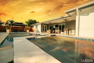 NO Miami Family Home 5BR Heated Pool & Jacuzzi - Tamiami - 9