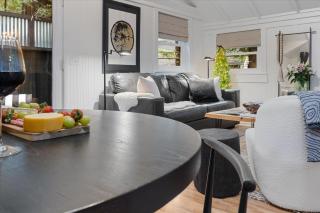 The Black Nest - Hot Tub Romantic Getaway - Guerneville - 9