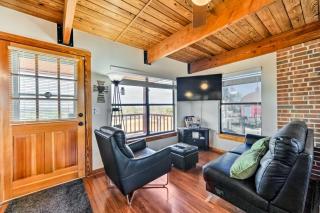 Pet-Friendly Fredericksburg Cabin with Hot Tub! - 7