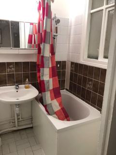 Beau appartement,proche de métro - Parijs - 9