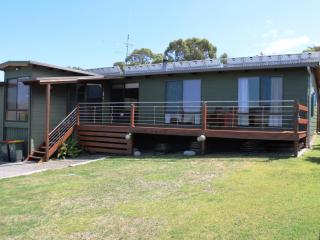 Hazards House - Coles Bay - 0