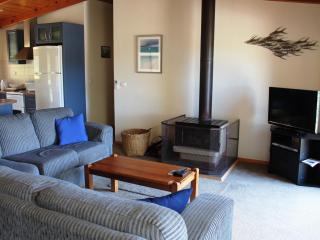 Hazards House - Coles Bay - 9