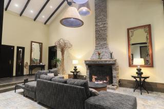 The Riverside Inn - 3