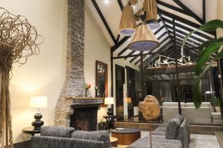 The Riverside Inn - 9