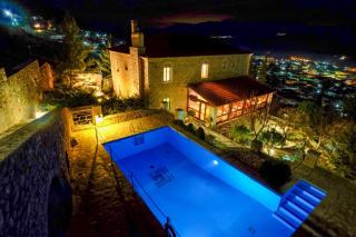 Kyriaki Guesthouse & Suites - Amfiklia - 2
