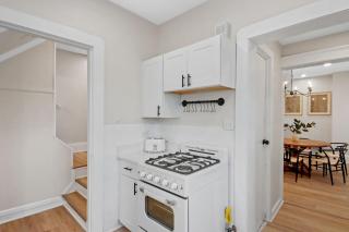 The Lakewood Belle: Family Friendly Home 10 minutes to Downtown! - Cleveland - 3