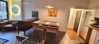 "Su Casa" Apartment Deluxe - with private underground parking space, near the botanic garden & university - 3