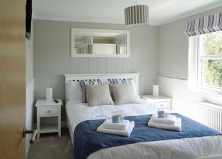 Otters Mead Boutique Lodges - Beetley - 6