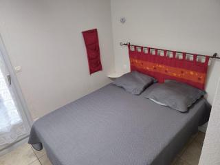 LES JARDINS D ETE Maison climatisée dans résidence avec piscine - 3 chambres - Parking - Wifi - 1