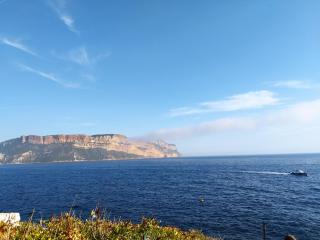 Mon petit Paradis, Cassis centre Apt 90 m2, 200 m Mer, terr plein sud, clim park privé - Cassis - 1