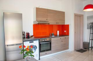 Beautiful, Brand New Apartment with Courtyard. - Heraklio - 4