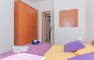 Nice Apartment In Primosten With Wifi - Primošten - 1