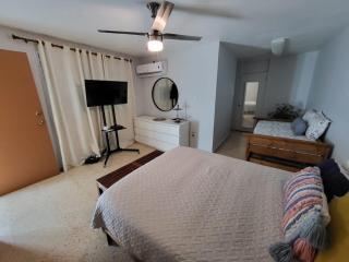 Charming Apartment in San Juan with electric and water backups - 2