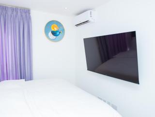 Piano and Gold at The Lennox, Airport Residential - 2