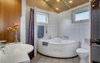 Beautiful Home In Sjølund With Wifi - Sjølund - 2