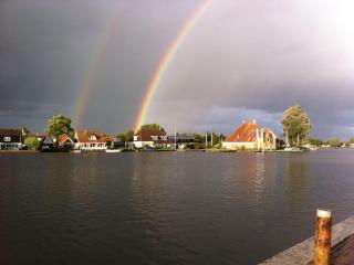 Grou Getaway with Bikes & Whirlpool - 5