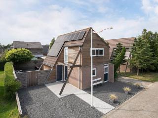 Grou Getaway with Bikes & Whirlpool - 4