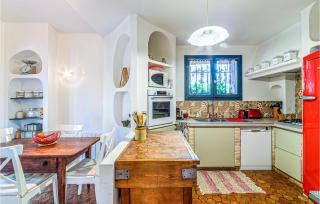 3 Bedroom Gorgeous Home In Grasse - Grasse - 3