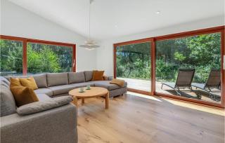 Nice Home In Nexø With Sauna - Neksø - 8