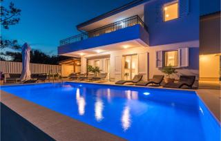 Amazing Home In Martinscica - 2