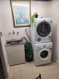 Country Plaza Motel - 3