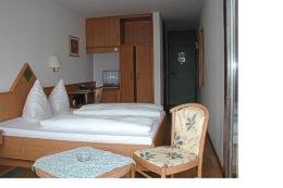 Hotel & Gästehaus Krone - Geiselwind - 6
