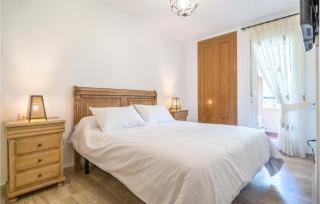 2 Bedroom Amazing Apartment In Marbella - Marbella - 4