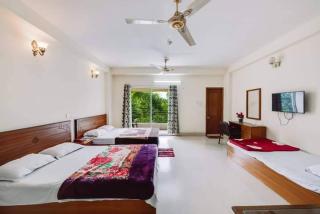 Hill Crown Hotel & Resort - Bāndarban - 0