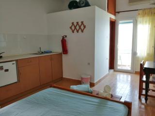 RODON AGIA KYRIAKI FAMILY APARTMENT in Spilia Leros - Panteli - 6