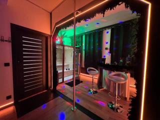 Aux Secrets De Lora, Chambre de charme VIP - Verviers - 0