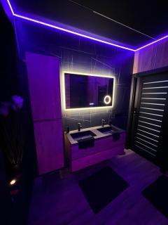 Aux Secrets De Lora, Chambre de charme VIP - Verviers - 1
