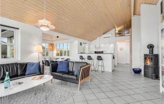 4 Bedroom Amazing Home In Humble - Humble - 7