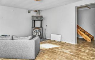 Cozy Home In Henån With Sauna - 9