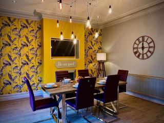 Captivating 4-Bed Hot Tub House in Blackpool - Blackpool - 8