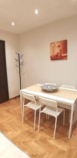 Modern home, 6' from the Metro - Atene - 3
