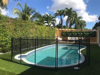 Modern 5BR Oasis - Pool, BBQ, Mini Golf, Billiard L62 - 9
