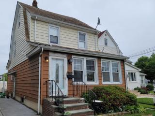Suburban Single only - Bellerose - 2