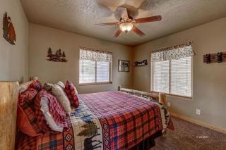The Village Getaway - Duck Creek Village - 4