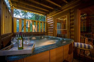 Voted #1 Cabin in Smokys! Spa, Arcade, Private, Creek, King Beds - Sevierville - 6
