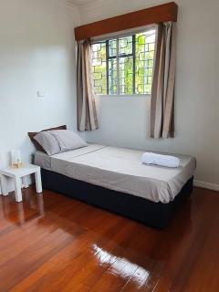 Spacious 4-bdrm fully self-contained WIFI, Parking - Suva - 7
