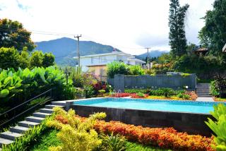 Royal Hill Villa Cisarua Puncak - 5