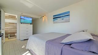 Waikiki beach modern studio No resort fee Best location - 2