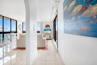 Central Escape In The Heart Of Surfers - Gold Coast - 1
