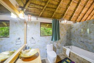 Malakai Eco Lodge - Kitende - 8