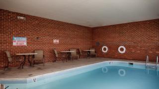 Best Western Plus Inn at Hunt Ridge - Lexington - 9